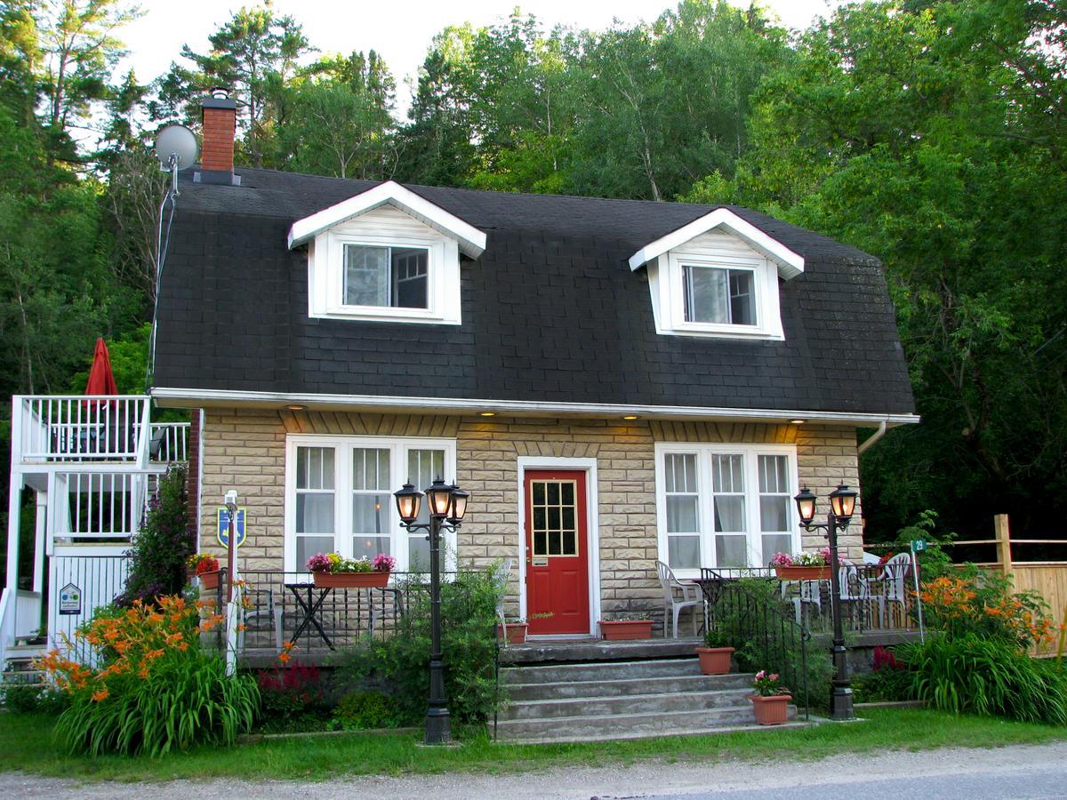 Auberge De Mon Petit Chum B&B Wakefield Exteriér fotografie